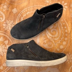 ECCO WOMEN'S SOFT LOW BOOTIE NAVY BLUE LEATHER SIZE ZIP COMFORT SIZE 8